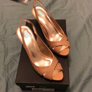 Heels never worn